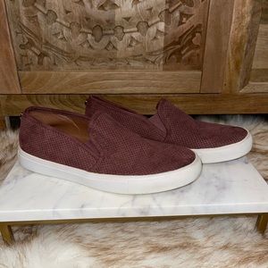 Steve Madden Velvet Slip Ons